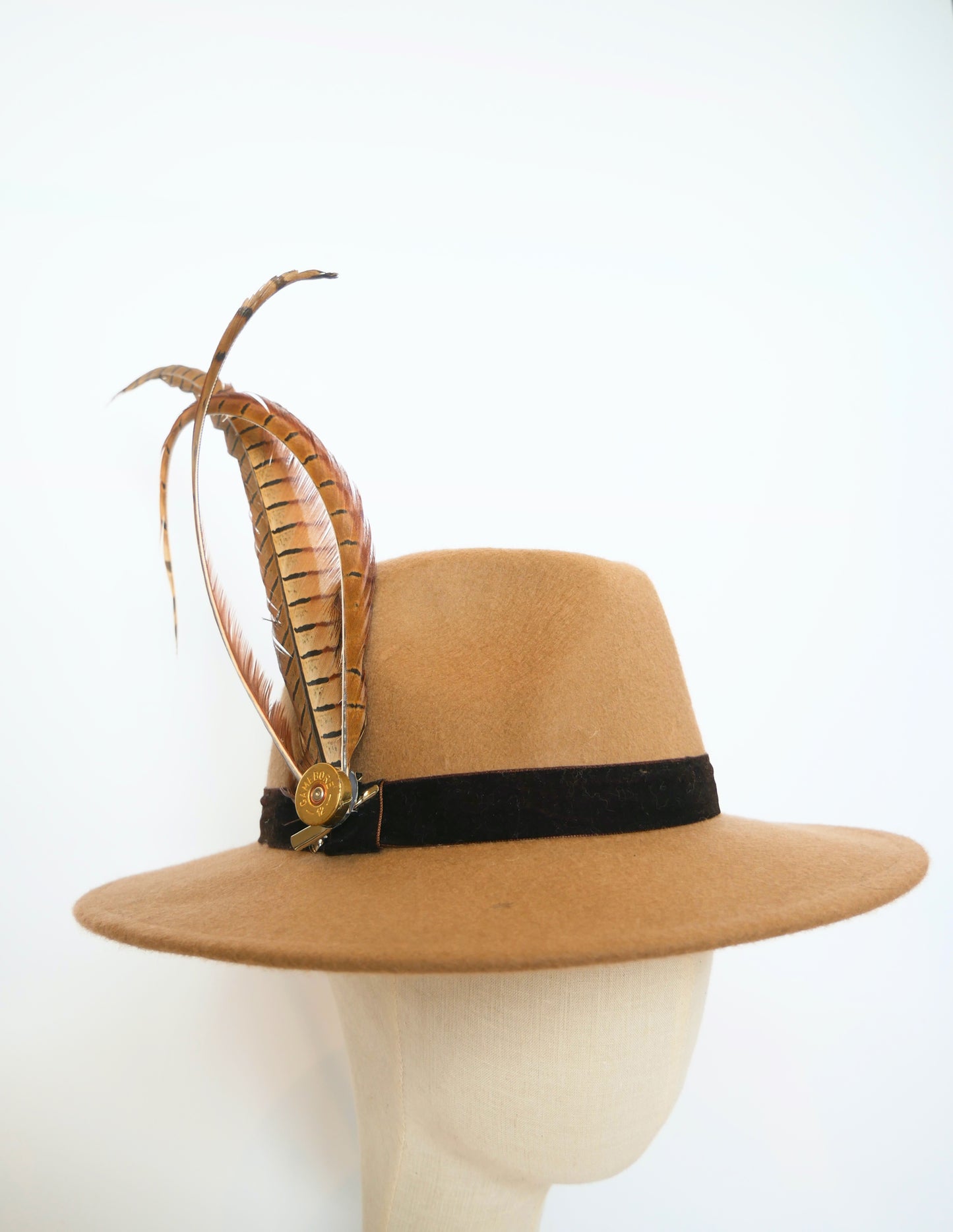 Large pheasant feather pin